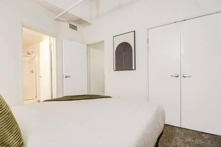Cozysuites - 2Br With Direct Skybridge Access #5 Indianapolis Exterior photo